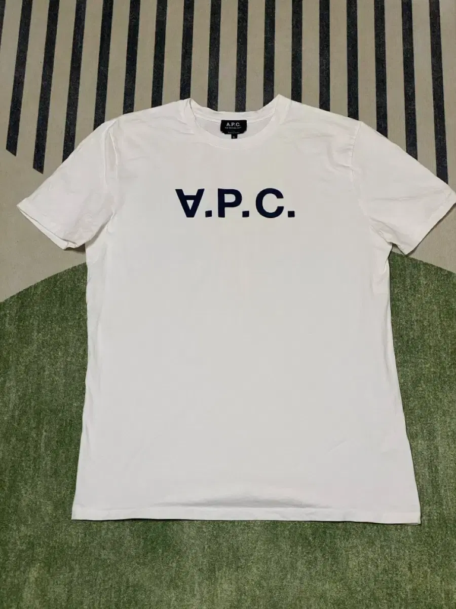 A.P.C 아페쎄 벨벳 로고 반팔 티셔츠 XL